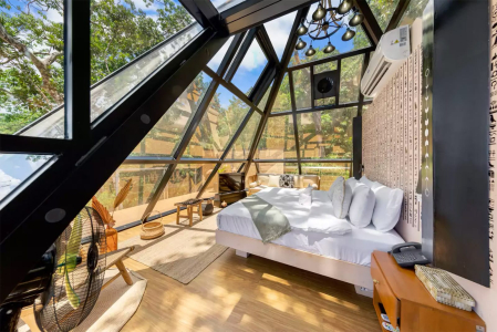 GPYR series Glass Pyramid